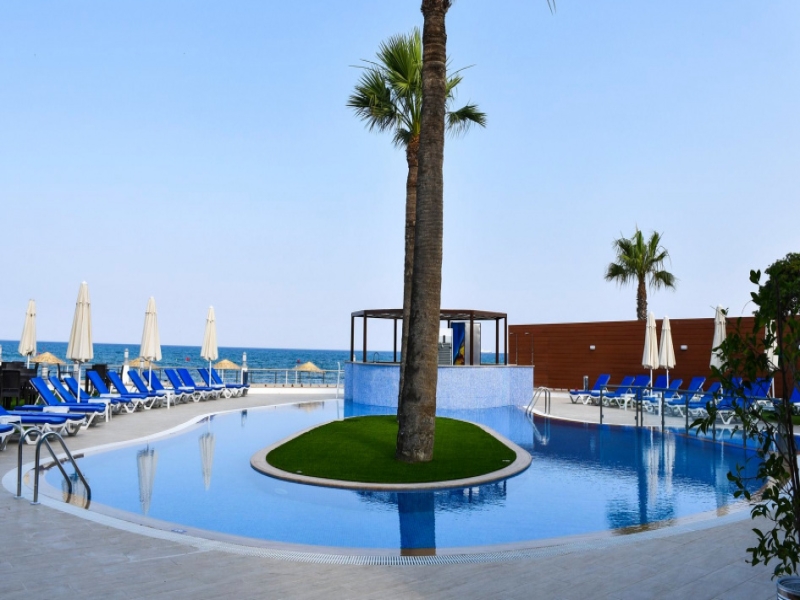 Mimoza Beach Hotel