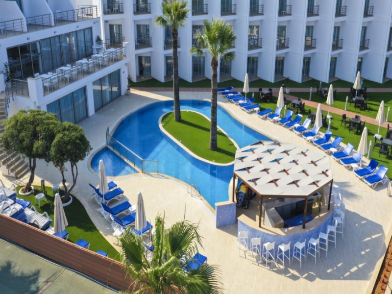 Mimoza Beach Hotel